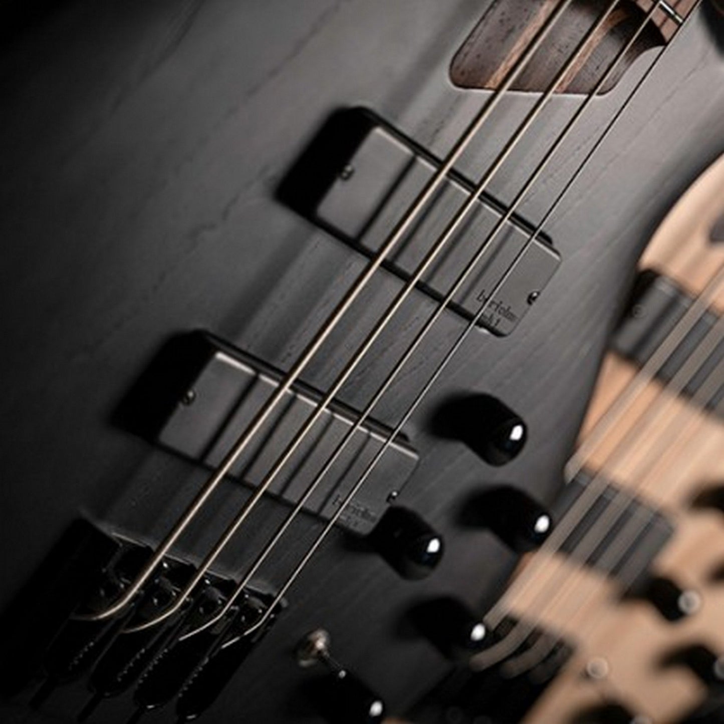  Cort B4 Element 4 String Bass Guitar(Cort B4 Element 4 String Bass Guitar)