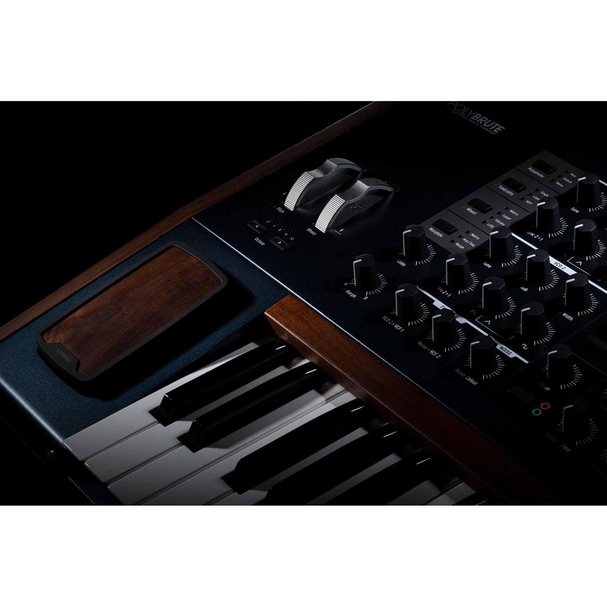 Arturia Polybrute Noir 61 Key 6-Voice Analog Morphing Matrix Synthesizer(Arturia Polybrute Noir 61 Key 6 Voice Analog Morphing Matrix Synthesizer)