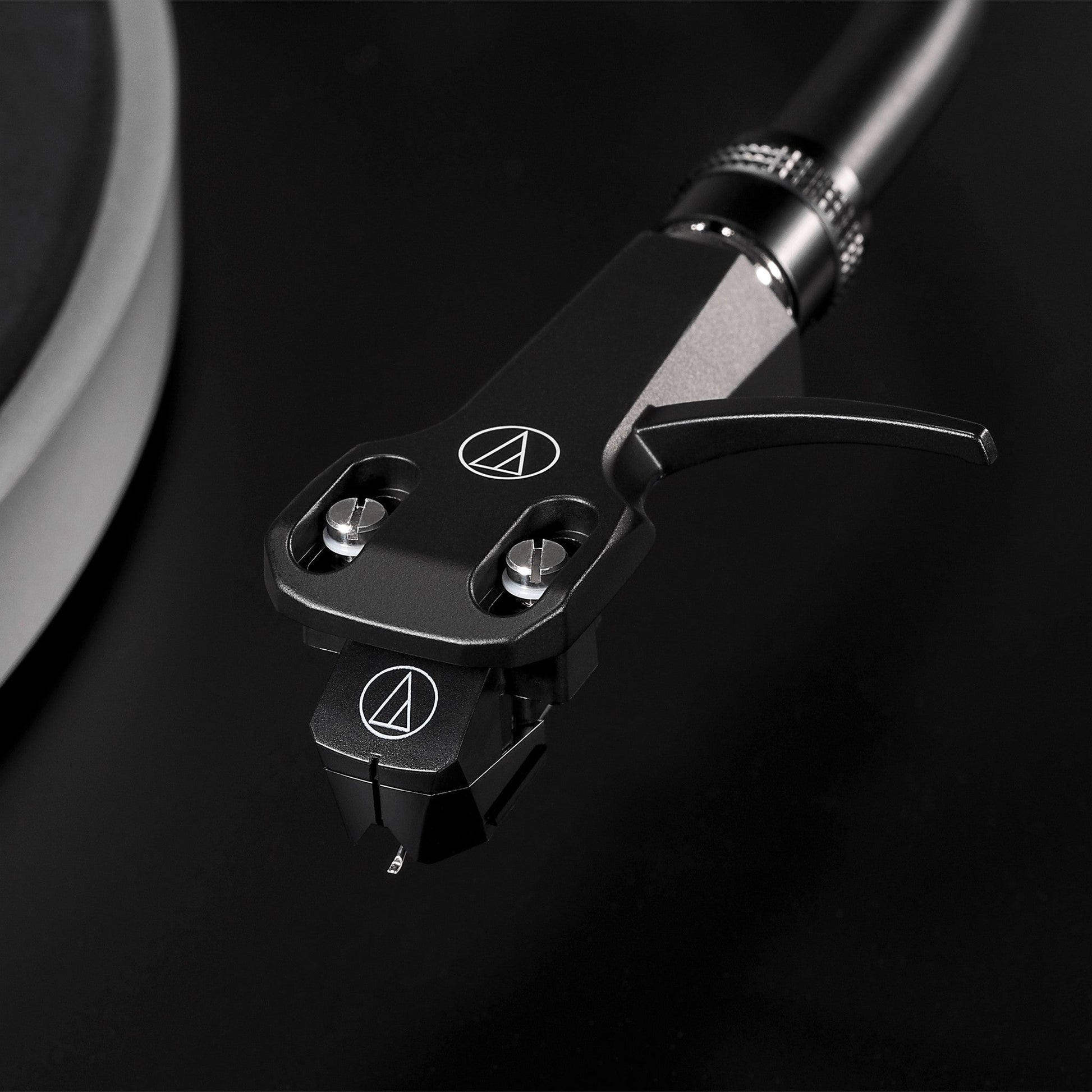  Audio-Technica AT-LP5X USB Fully Manual Direct-Drive Analog Turntable, Black(Audio Technica At Lp5x Usb Fully Manual Direct Drive Analog Turntable Black)