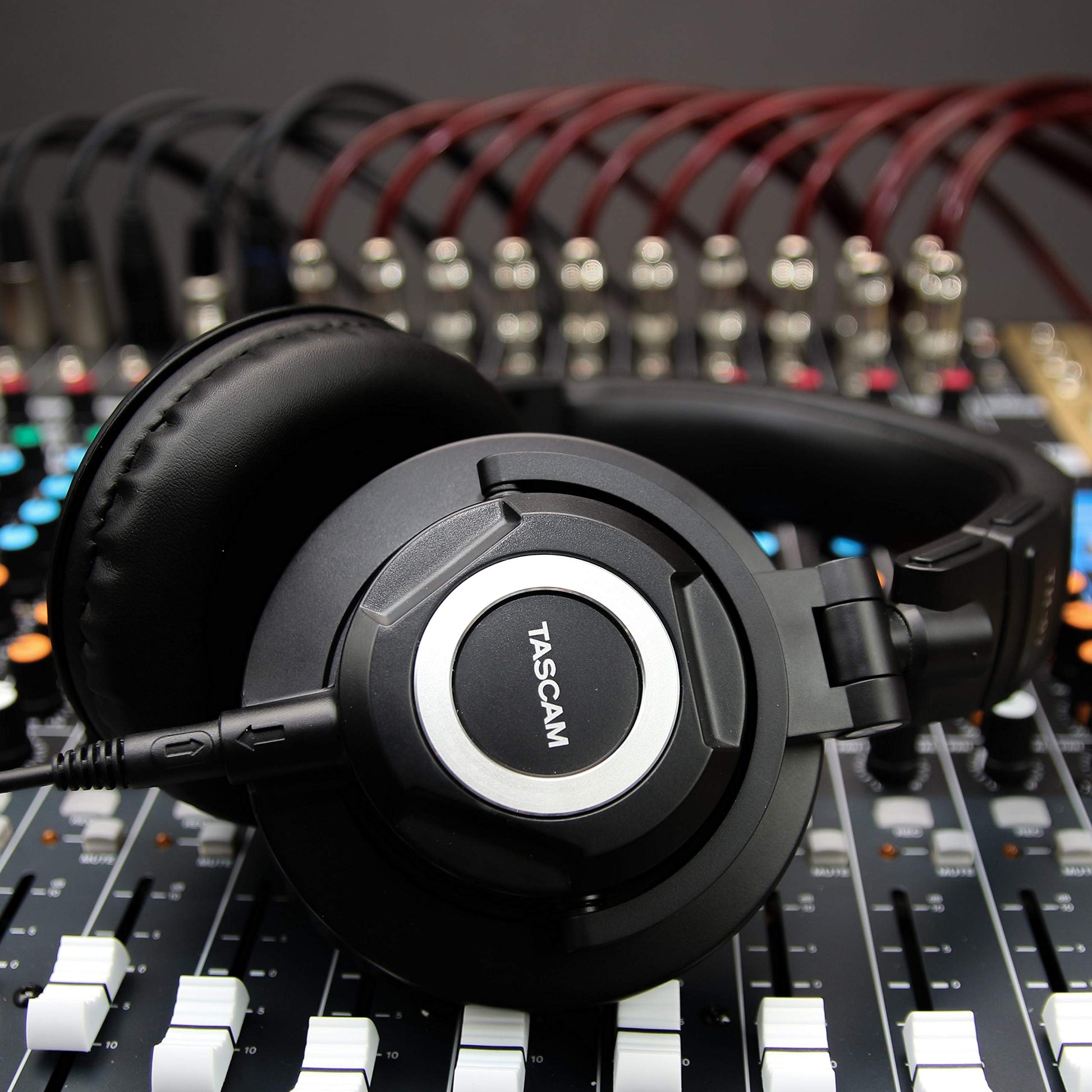  Tascam TH-07 High Definition Monitor Headphone(Tascam Th 07 High Definition Monitor Headphone)
